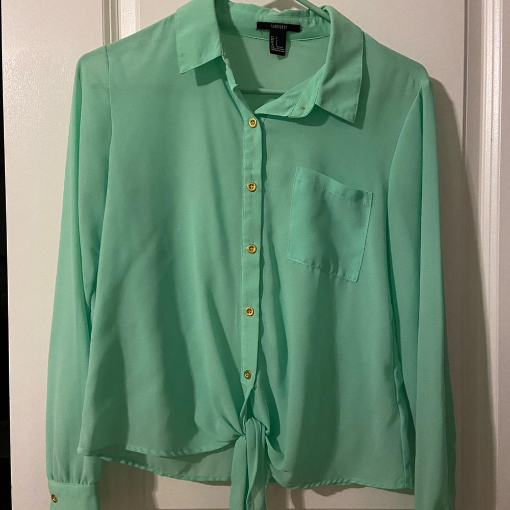 Forever 21 button up blouse. Mint color